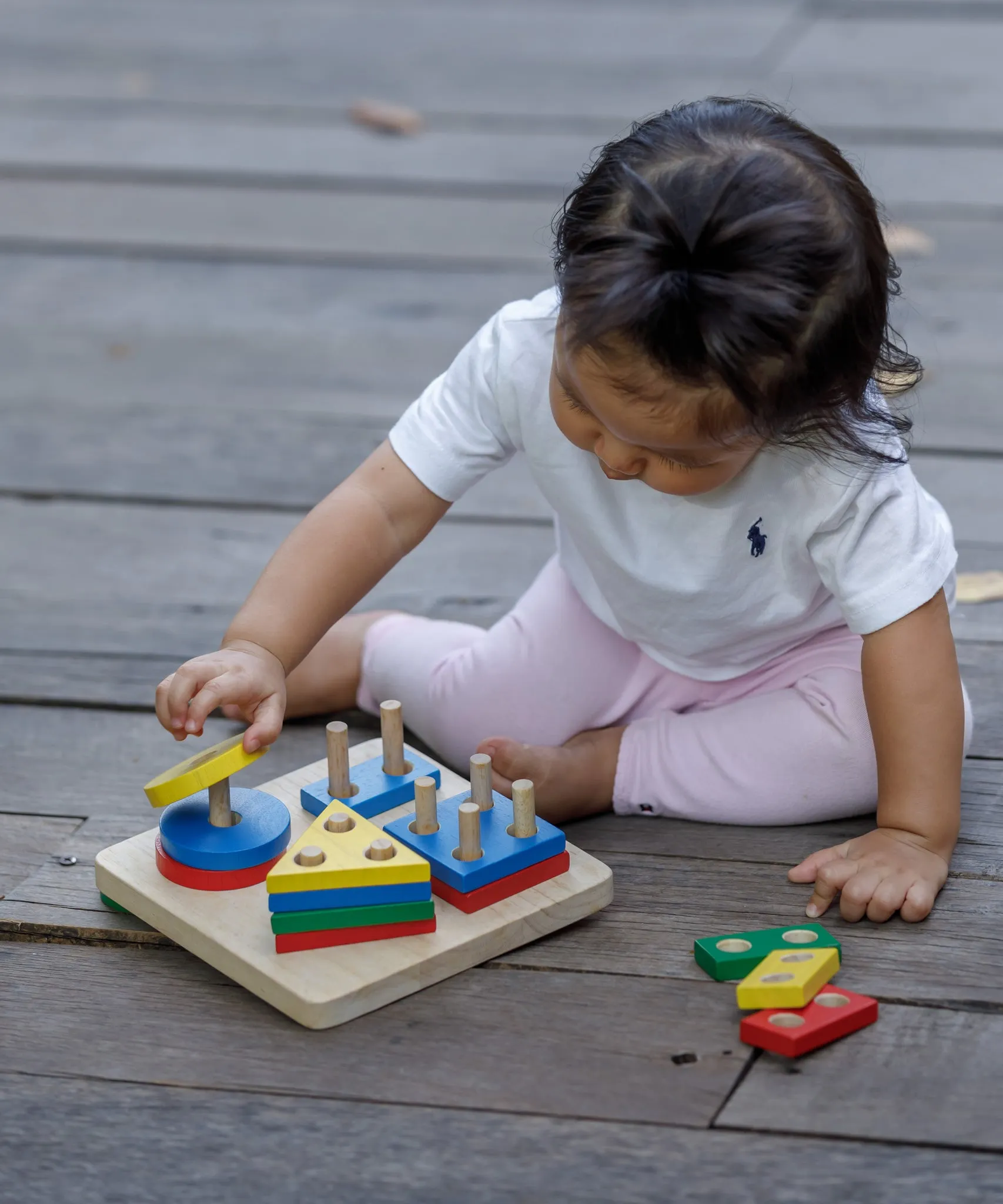 PlanToys Geometric Sorting Board